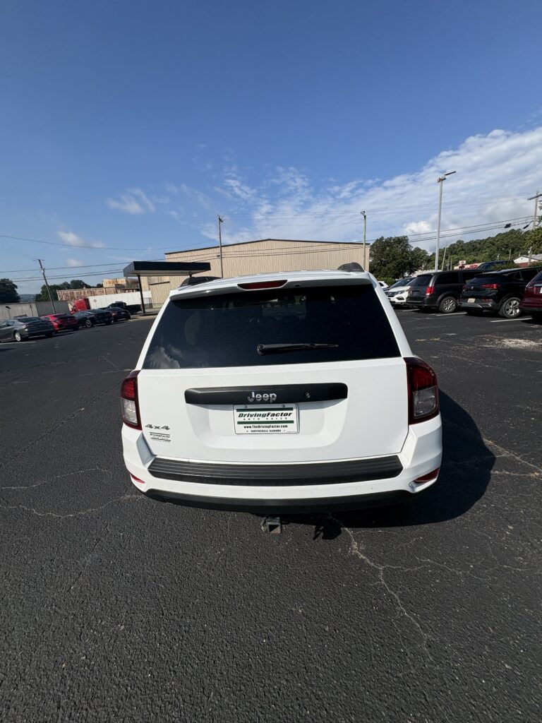 jeep compass white 3